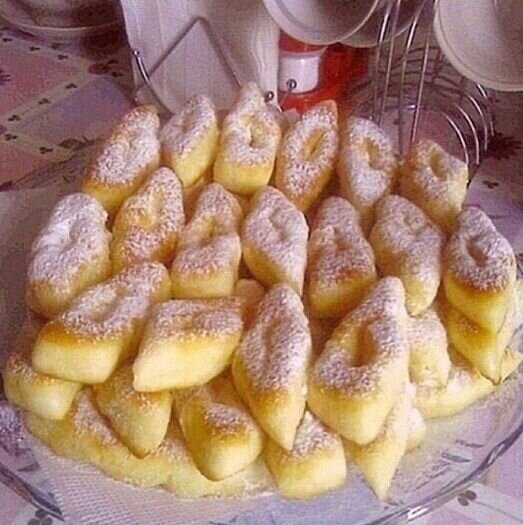 Вергуны с сахарной пудрой. Источник: Скриншот рецепта sladkaya_vupechka в Instagram