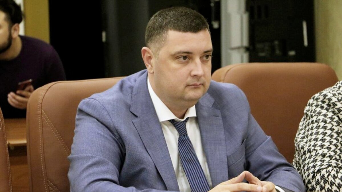   Главврач саратовской больницы предложил устанавливать видеокамеры на сотрудниках скорой помощиНовости Саратова и области – Сетевое издание «Репортер64»