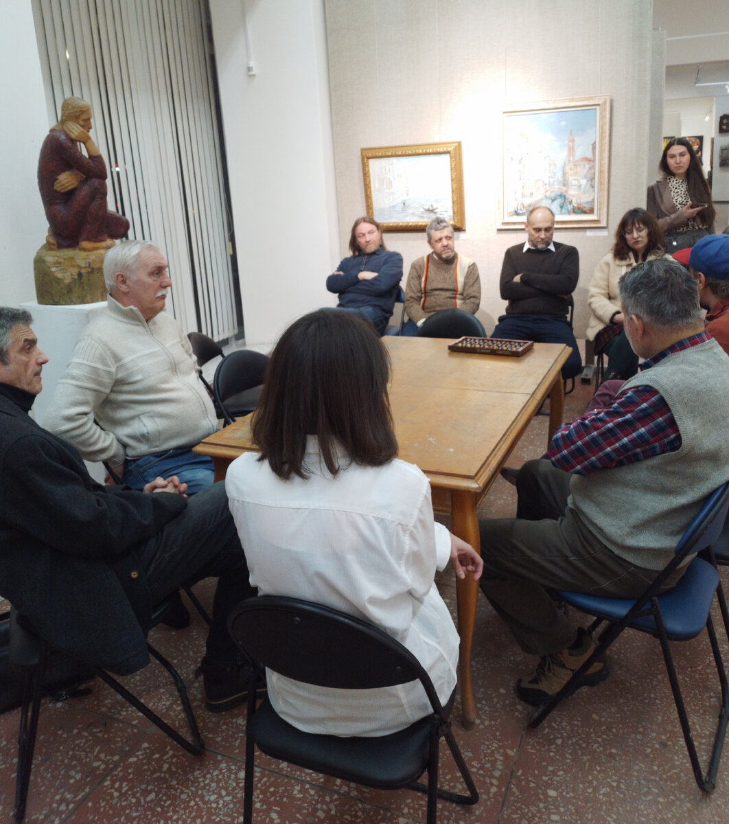 "Круглый стол" к 45 - летию Выставочного зала Тулы.