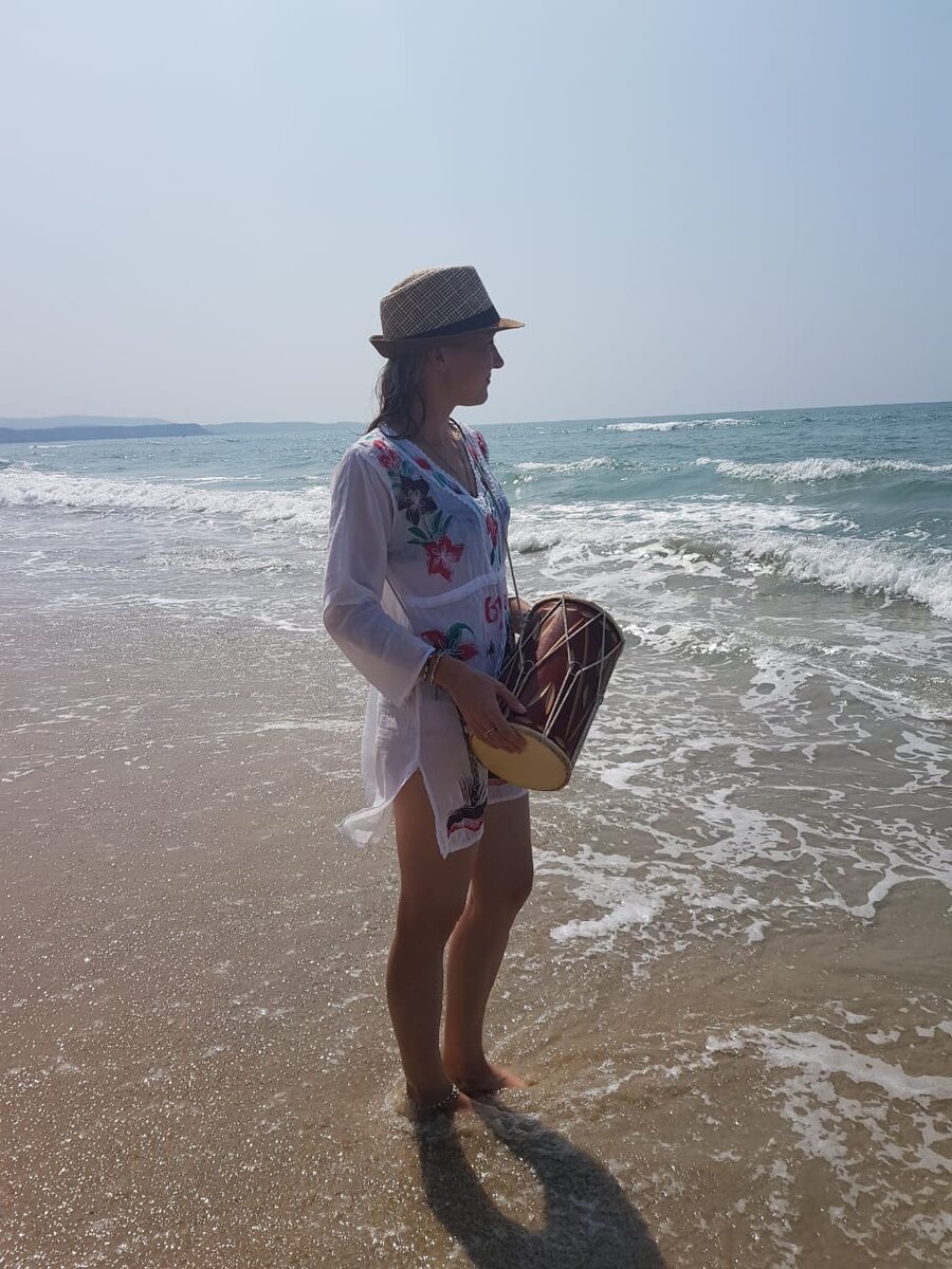 Жду у моря погоды, в общем