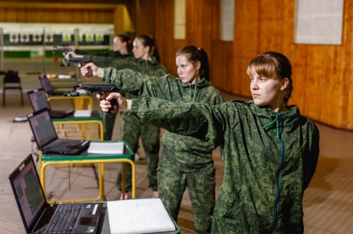    ЖГУТ за победу! Женская гвардия Урала запускает третий поток обучения