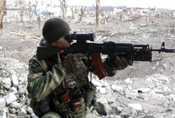    Военнослужащий ВС РФ во время выполнения задач СВО