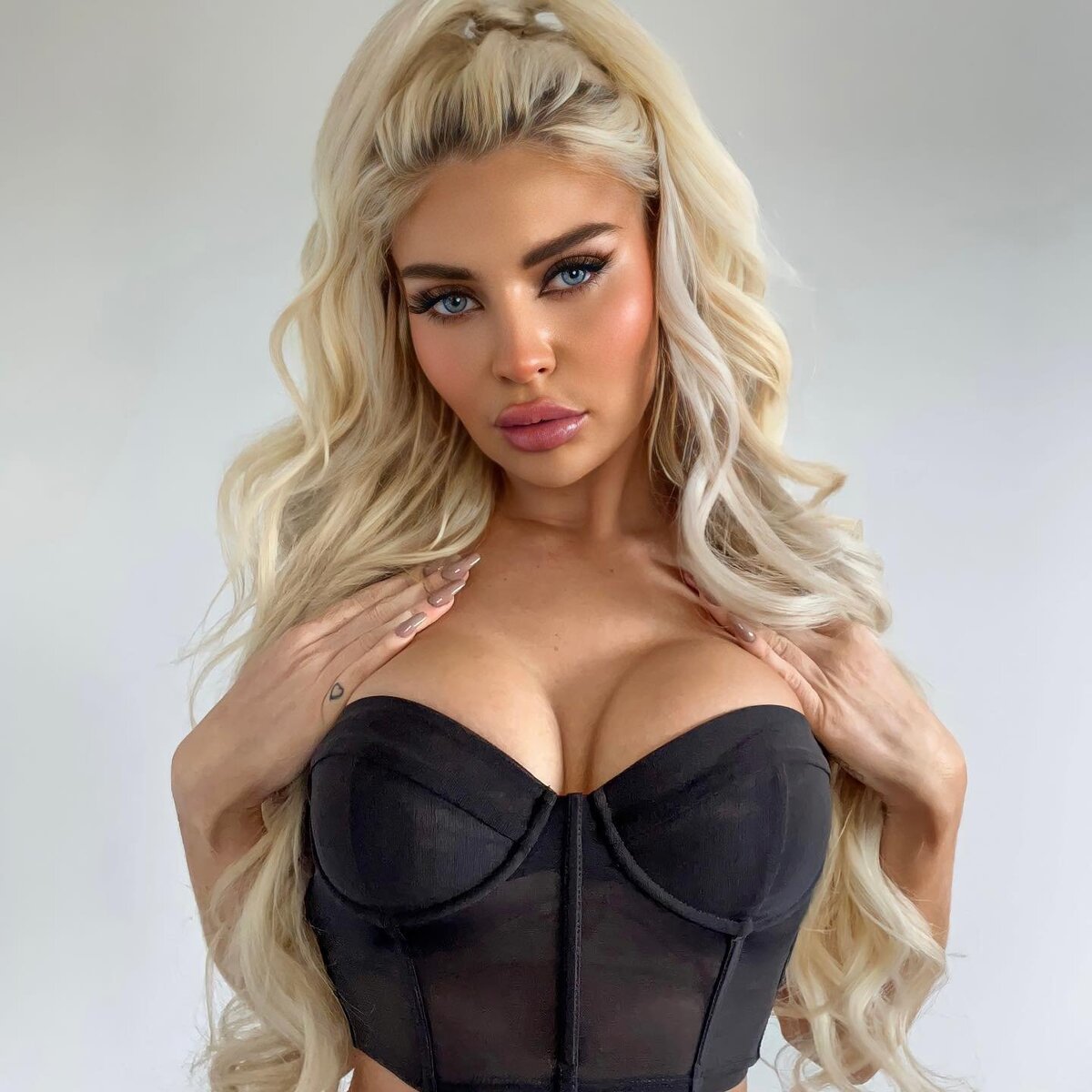 Листайте вправо, чтобы увидеть больше изображений