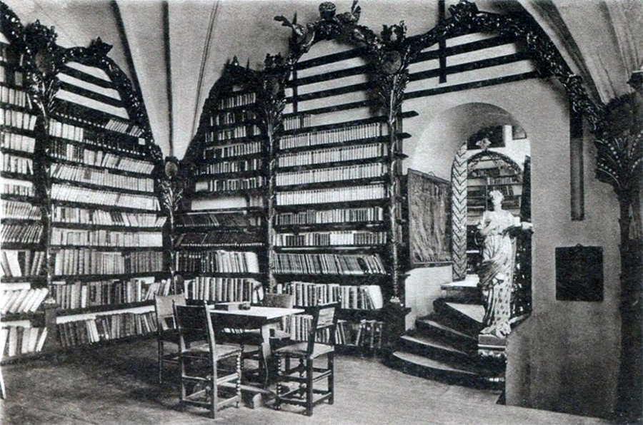 Кёнигсберг, Валленродтская библиотека в соборе.