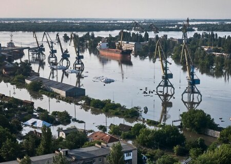    Трупы по Днепру. Как и 100 лет назад. Новая гражданская война на Украине принесла всё те же проблемы