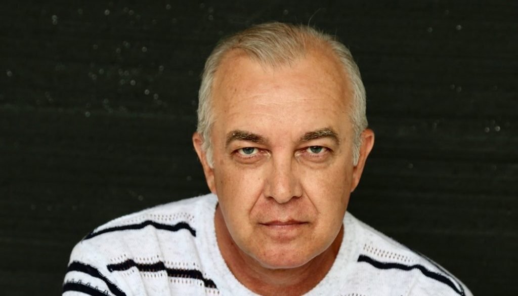 Актер петр журавлев фото