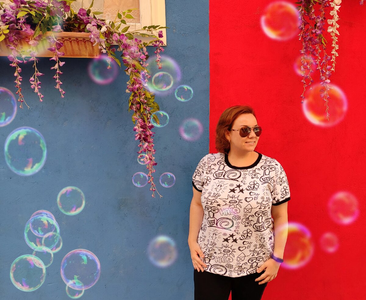 Красочная локация на Верхнем Рынке (июль 2021 года)