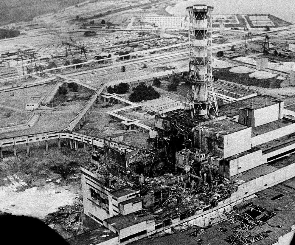 4-ый энергоблок Чернобыльской атомной электростанции после взрыва
