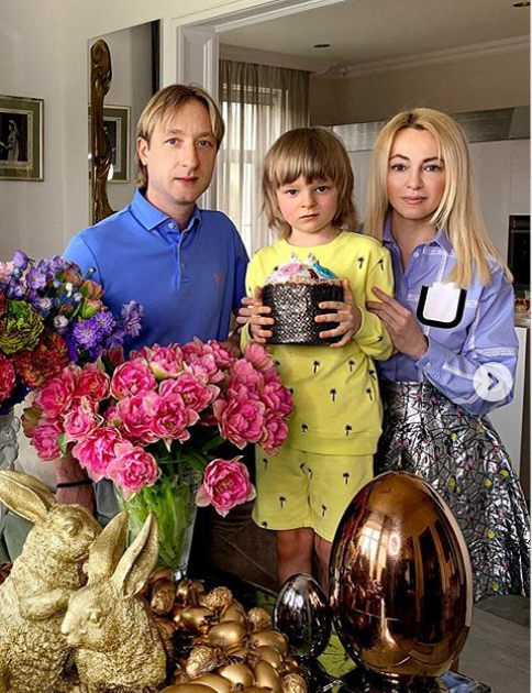 Фото из инстаграм Яны Рудковской.