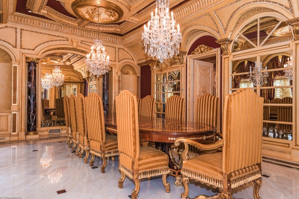 Настоящий дворец королевы