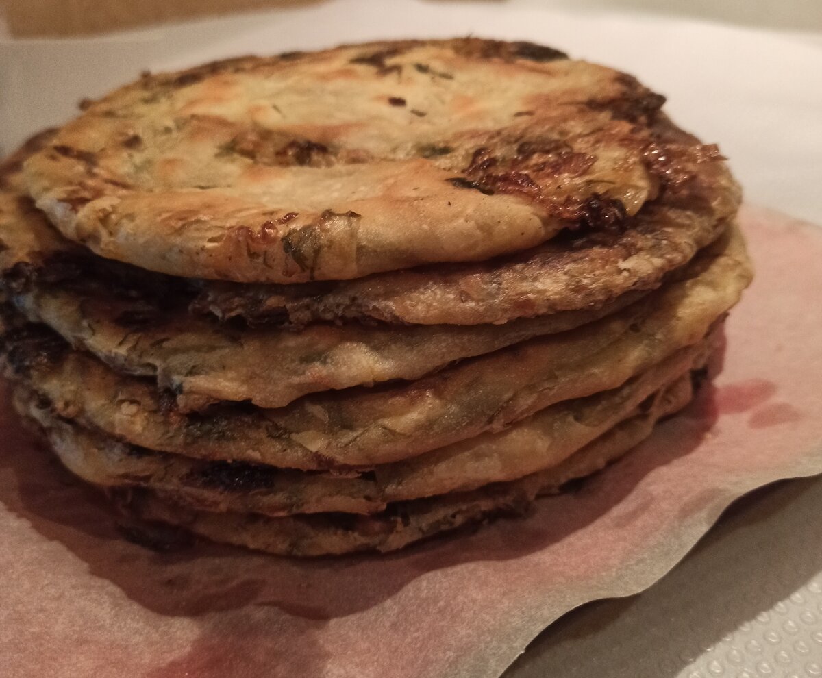 Лепешки из тончайшего теста с капустой. Нет ничего проще. Вкуснятина!) |  Хочу вкусняшку!) | Дзен