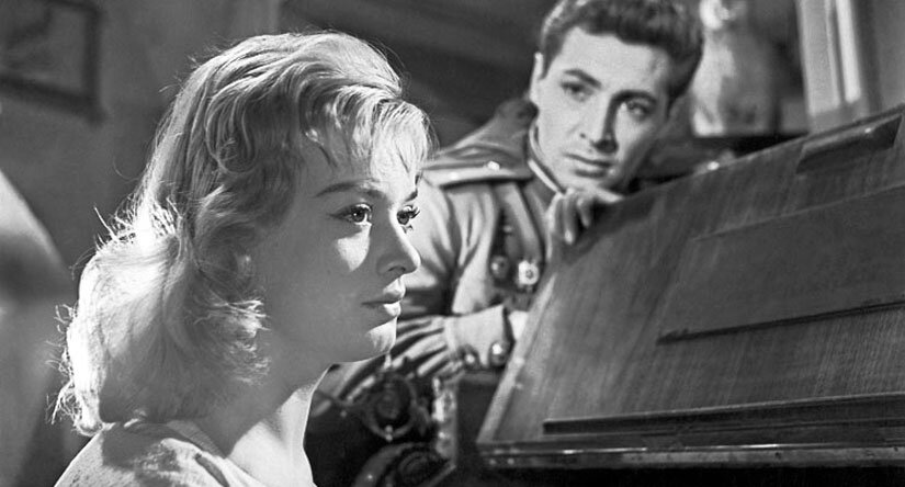 Яна Брейхова и Вячеслав Тихонов в фильме «Майские звезды»