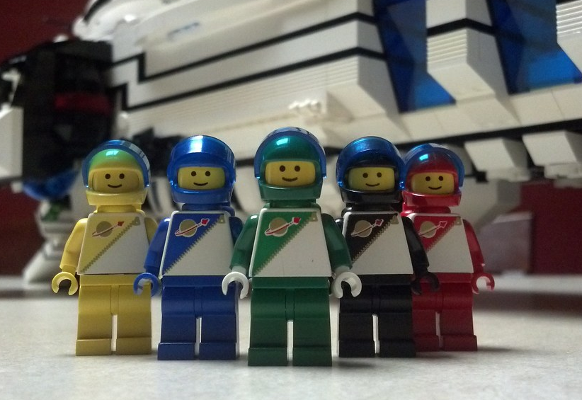 LEGO Green Futuron Prototype Minifigure legoman russia