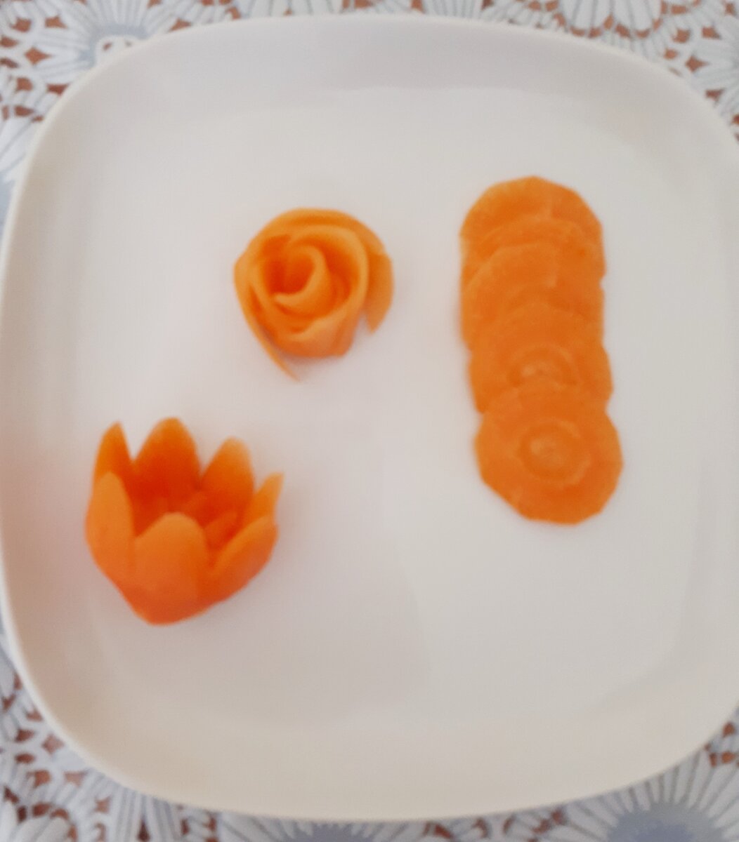 Салат розы из моркови