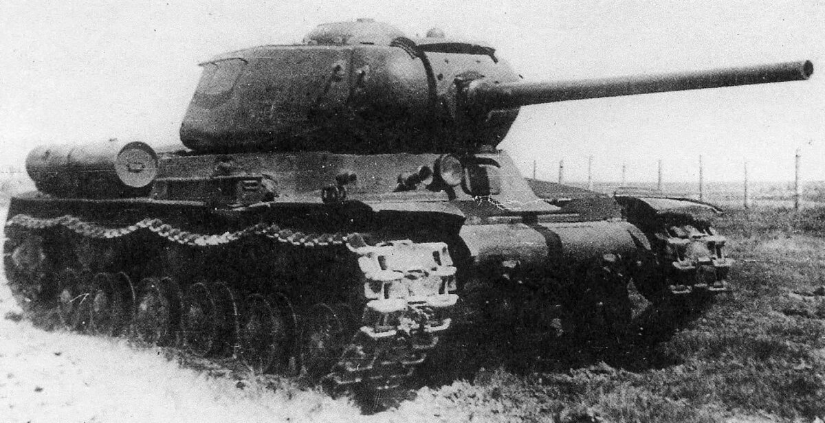 ИС» — серия советских тяжёлых танков выпуска 1943—1953 гг. Аббревиатура ИС означает «Иосиф Сталин» — в честь И. В. Сталина.