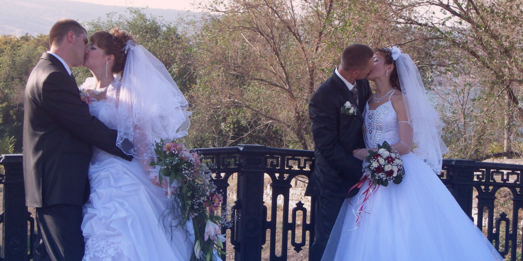 Наши свадьбы в один день