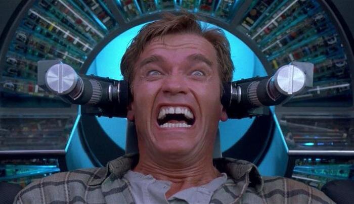 кадр из фильма вспомнить все.