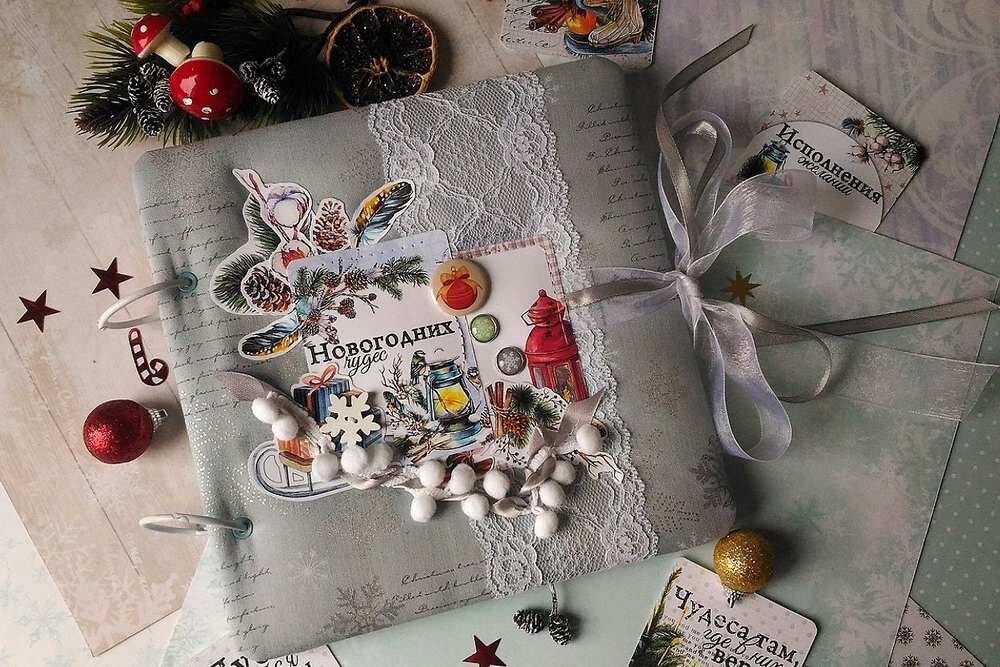 Новогодний фотоальбом своими руками. Новогодний фотоальбом. Новогодний скрап альбом. Новогодний альбом скрапбукинг. Новогодний фотоальбом своими руками.