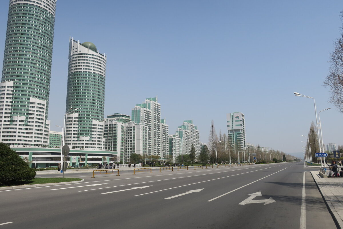                                                                                         дороги в "КНДР"