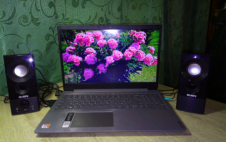 Аккуратные, красивые колонки, листаем дальше