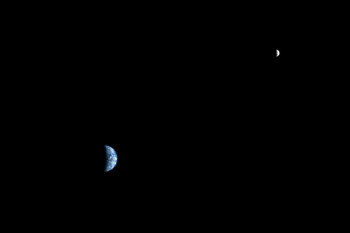 Снимок Земли и Луны с Марса