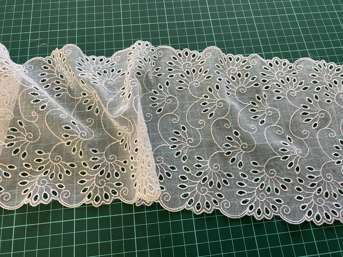 У меня вот такое кружево