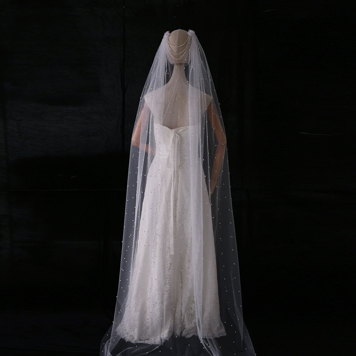 Свадебная фата длинная