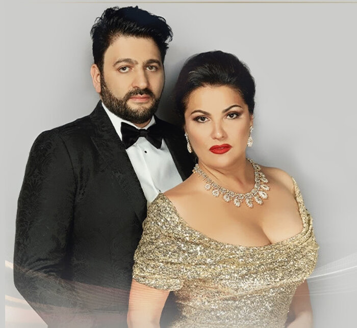 Разница в возрасте 6 лет.