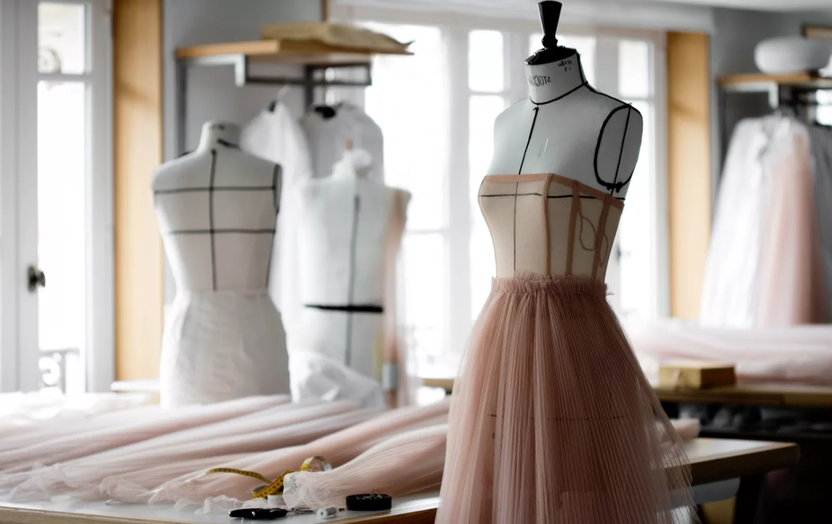 Мастерская люксового бренда - процесс производства изделий уникален