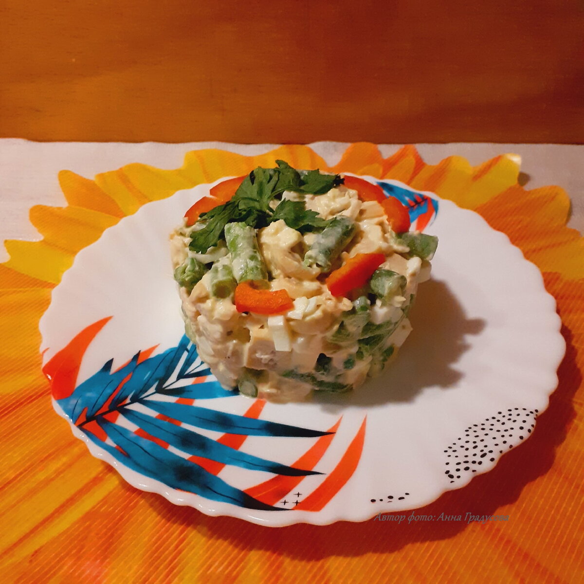 Подача и украшение на Ваш вкус. Мне нравится подавать вот так:)