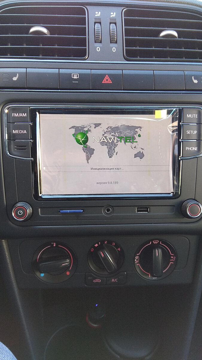 Установка магнитолы RCD330 Plus GPS в VW Polo Sedan