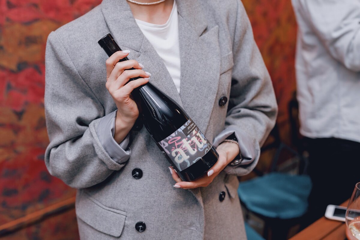 Собственноручно нарисованная этикетка ATU на мастер-классе по граффити