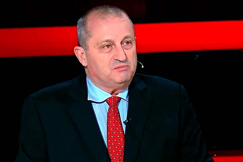 Яков Кедми - тот самый эксперт. Взято из Яндекс Картинок