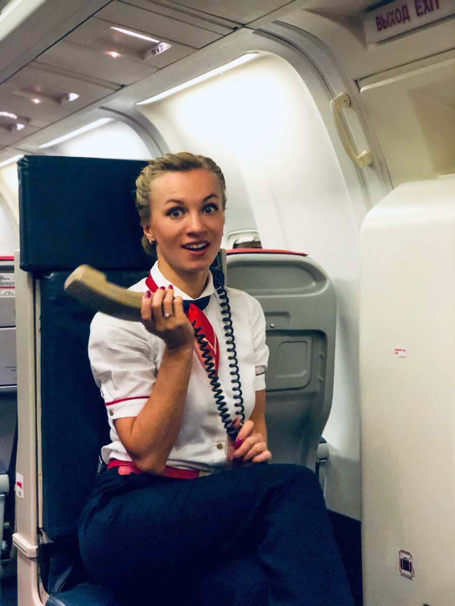 Уже и не вспомню, что меня так удивило. Фото из личного архива, сделано перед посадкой пассажиров при вылете из Пхукета.