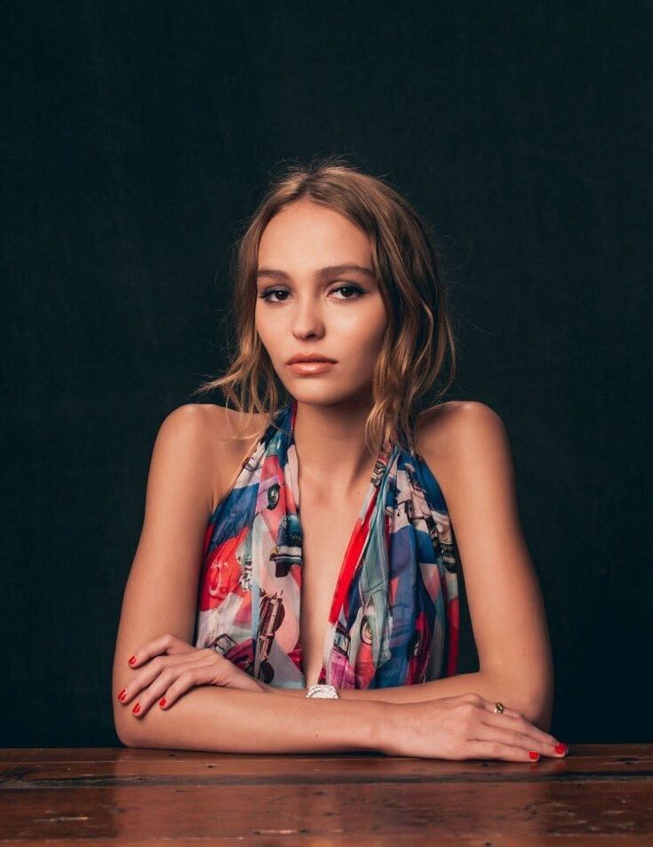 19–лeтняя дочь Джонни Дeппa – Лили-Роуз Дeпп