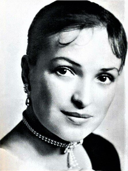 Клара Лучко в молодости