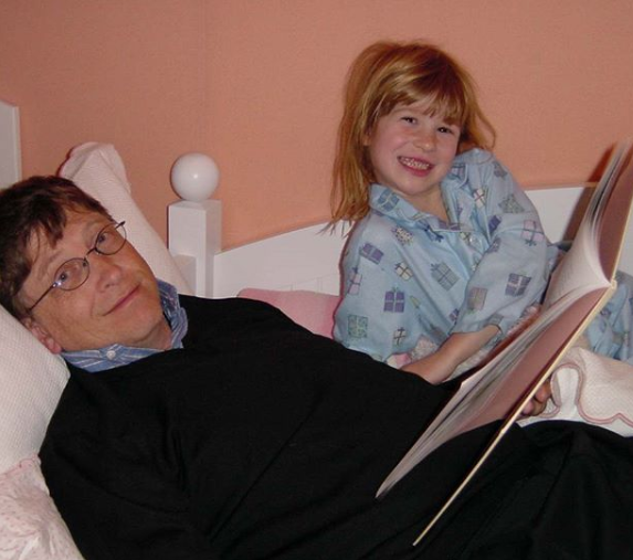 Добрый дедушка Билли. Фото: инстаграм Билла Гейтса