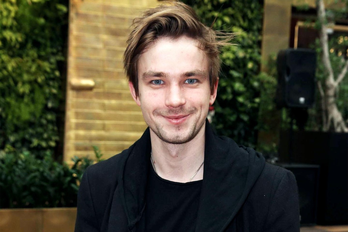 Александр Петров