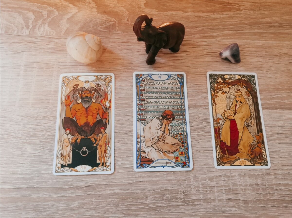 Фото автора , golden art nouveau tarot