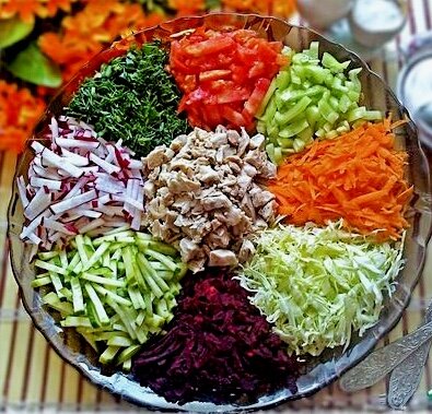 Вариант сервировки салата 