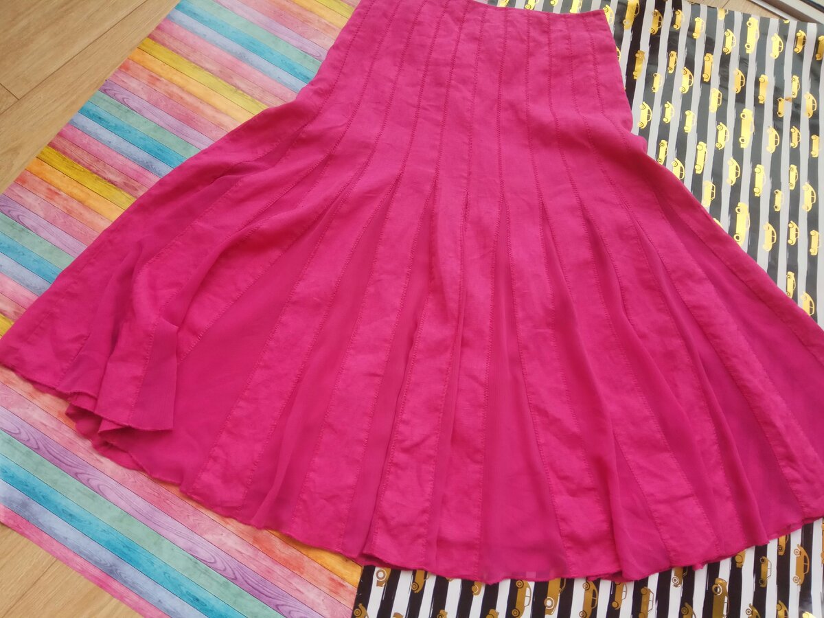 листайте вправо