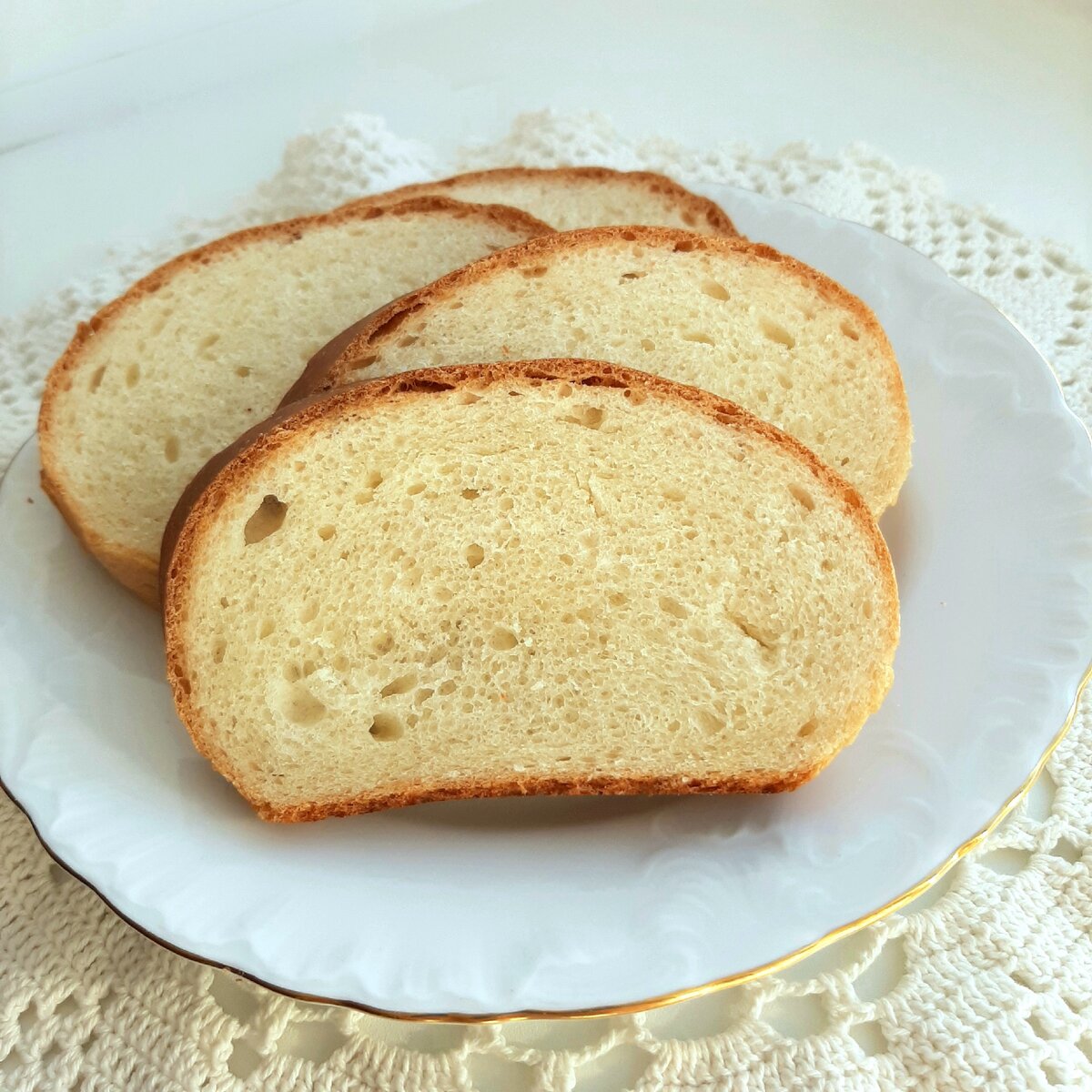 Почему хлеб сладкий. Хлеб к чаю. Сладкий хлеб. Домашний хлеб. Сладкий домашний хлеб в духовке.