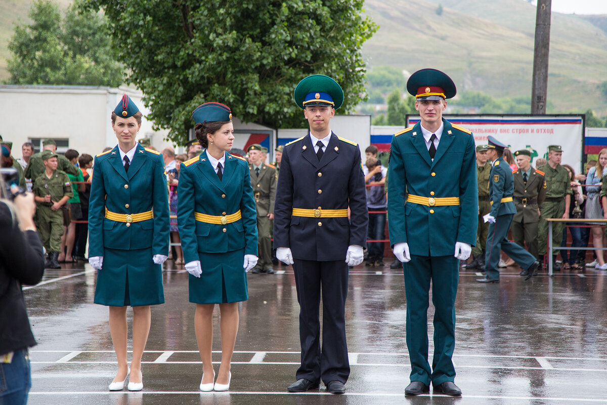 Стипендия курсанта военного училища. Вольск ВВИМО курсантки. Вольск ВВИМО курсанты. Вольск военное училище курсантки.