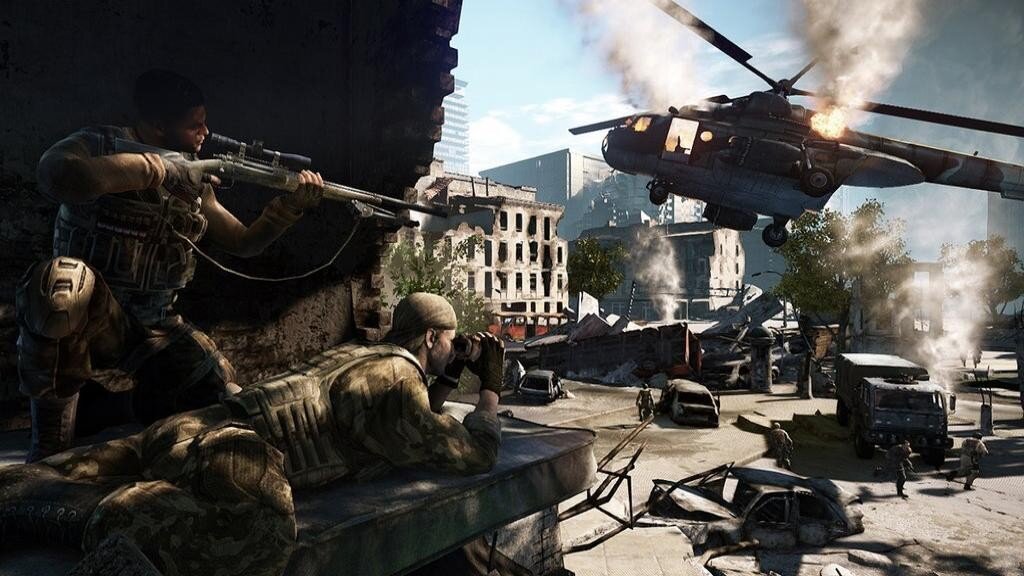 Кстати вертолет мне так и не удалось сбить, так что это фотомонтаж))