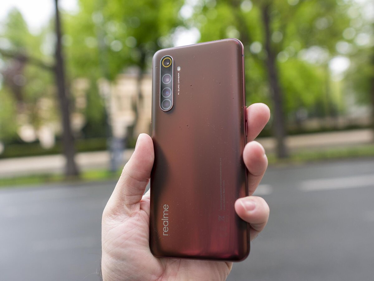 шикарный цвет и дизайнRealme X50 Pro