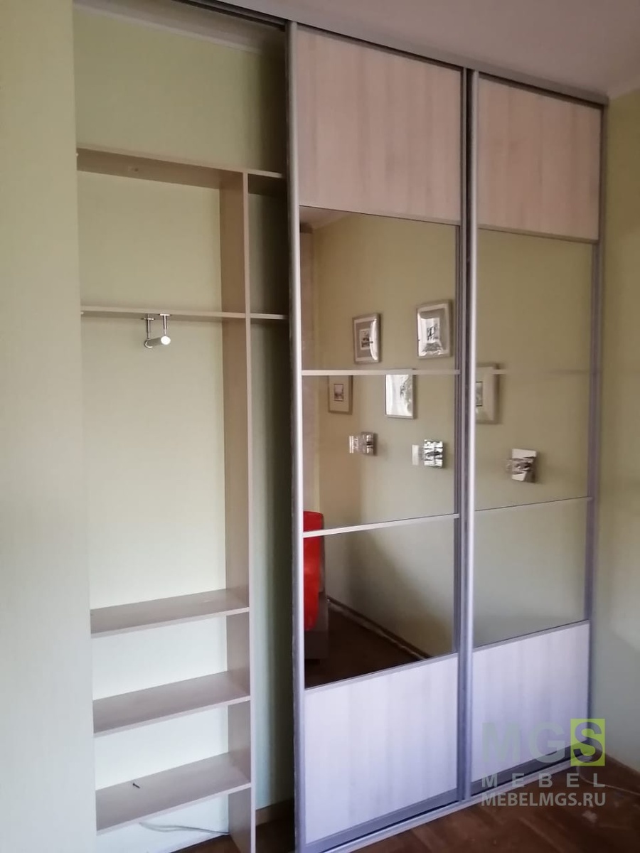 Зеркальные шкафы-купе