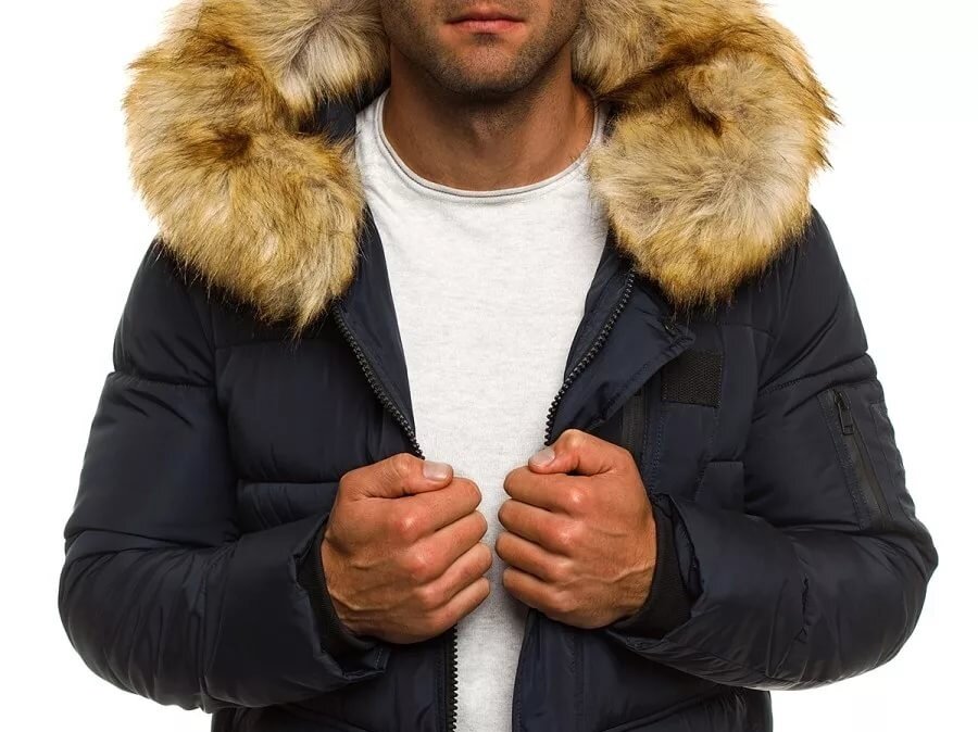 Примерно в такой куртке был водитель такси. Фото из открытого источника.