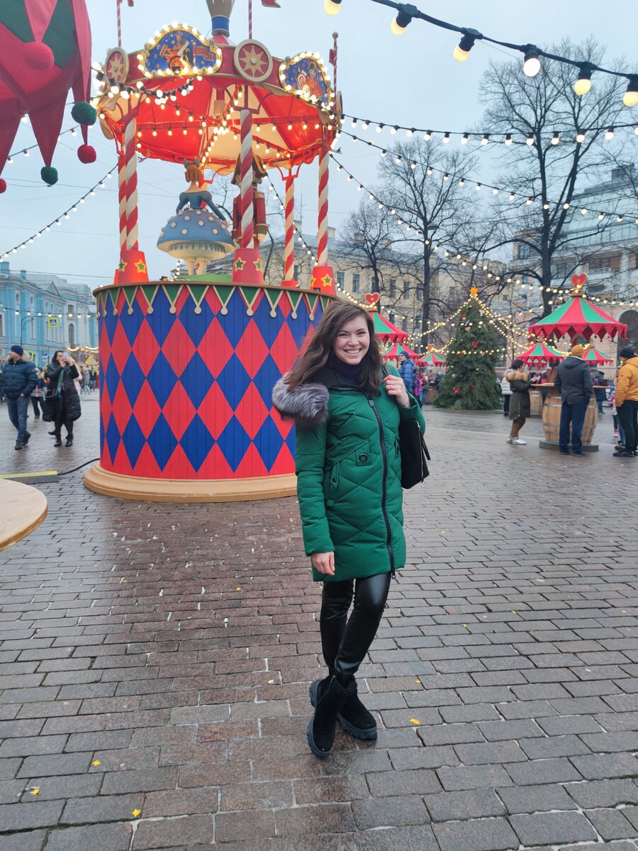 Манежная площадь в Петербурге