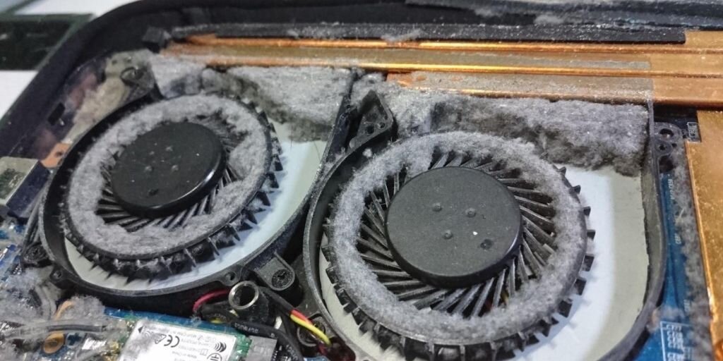 Интересно, как ноутбук умудрялся работать