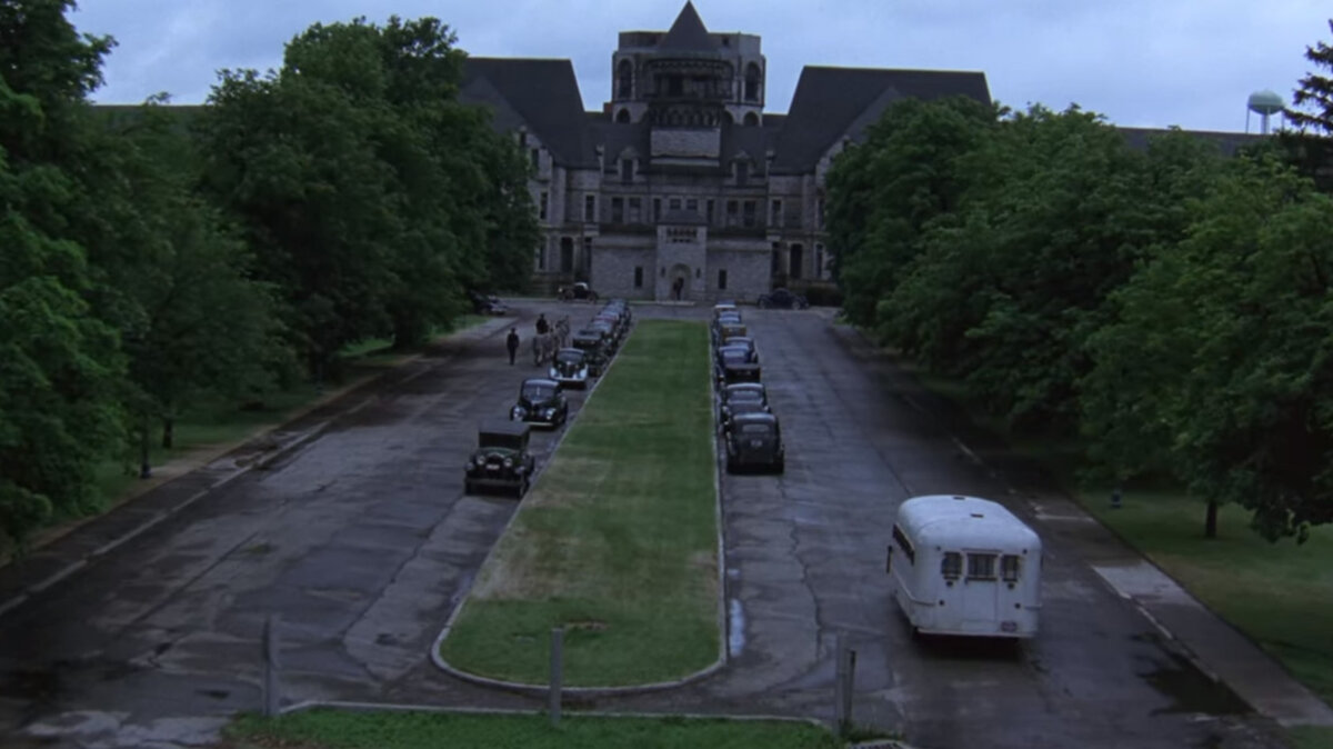 Тюрьма Шоушенк (кадр из фильма "Побег из Шоушенка" )